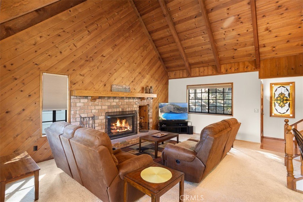 Lake Arrowhead, California, 92352, United States, 5 Bedrooms Bedrooms, ,3.5 BathroomsBathrooms,Residential,Forsale,1953304