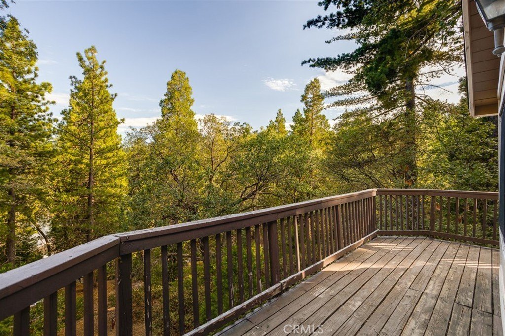 Lake Arrowhead, California, 92352, United States, 5 Bedrooms Bedrooms, ,3.5 BathroomsBathrooms,Residential,Forsale,1953304