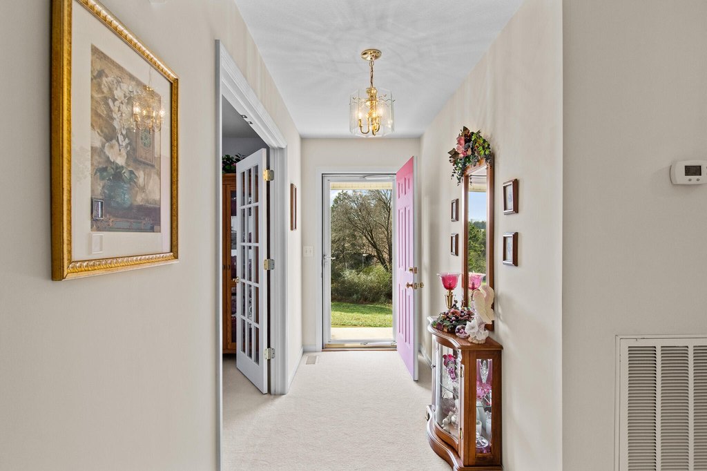 Dayton, Tennessee, 37321, United States, 3 Bedrooms Bedrooms, ,3.5 BathroomsBathrooms,Residential,Forsale,2009591