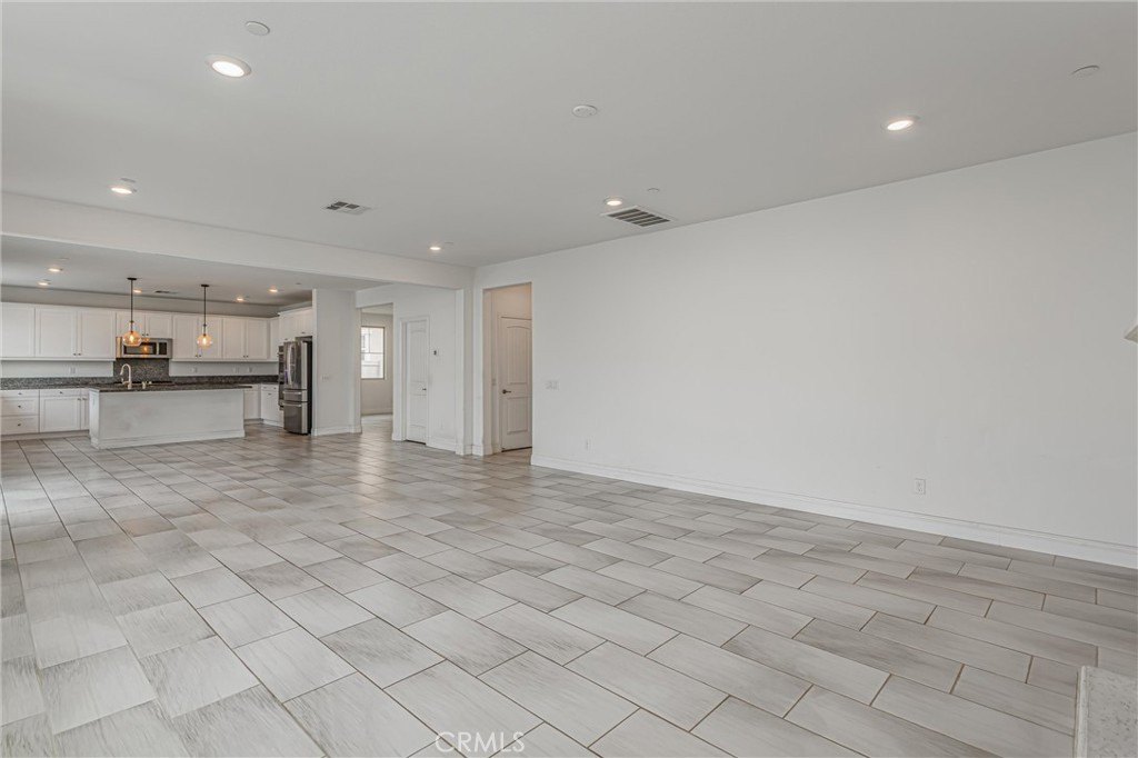 Loma Linda, California, 92354, United States, 5 Bedrooms Bedrooms, ,3 BathroomsBathrooms,Residential,Forsale,2007697