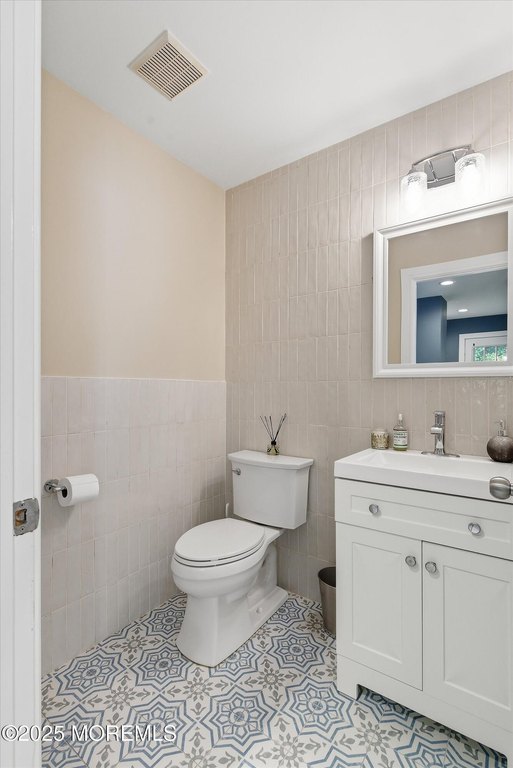 Toms River, New Jersey, 08753, United States, 4 Bedrooms Bedrooms, ,2.5 BathroomsBathrooms,Residential,Forsale,2004466