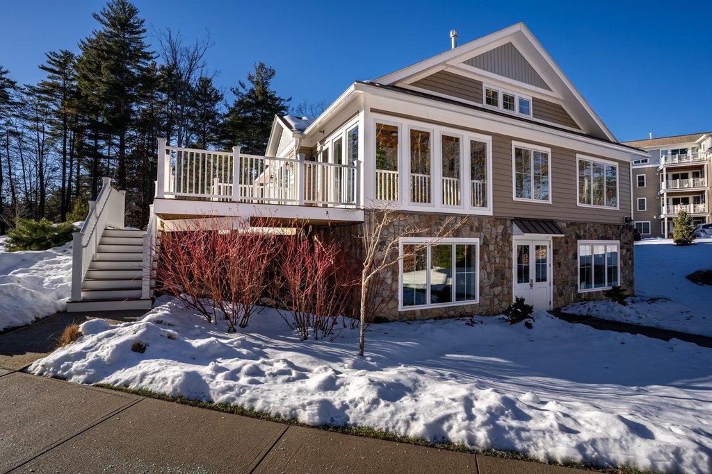 Exeter, New Hampshire, 03833, United States, 2 Bedrooms Bedrooms, ,2 BathroomsBathrooms,Residential,Forsale,2004718