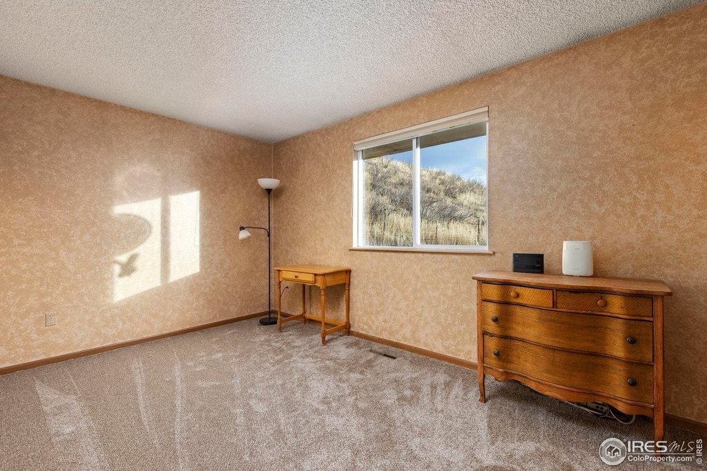 Loveland, Colorado, 80537, United States, 4 Bedrooms Bedrooms, ,3 BathroomsBathrooms,Residential,Forsale,2004282