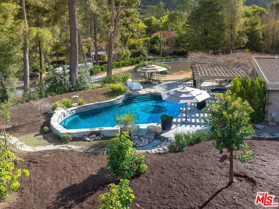 Calabasas, California, 91302, United States, 3 Bedrooms Bedrooms, ,2 BathroomsBathrooms,Residential,Forsale,2001432