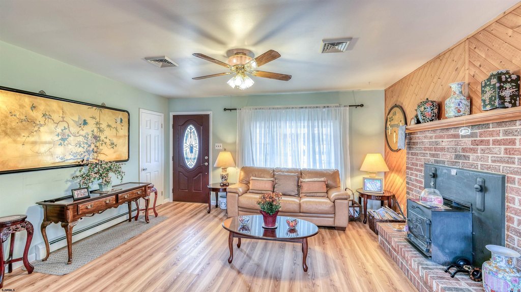 Brigantine, New Jersey, 08203, United States, 3 Bedrooms Bedrooms, ,2 BathroomsBathrooms,Residential,Forsale,2004606