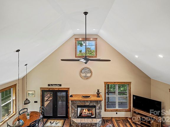 Leicester, North Carolina, 28748, United States, 3 Bedrooms Bedrooms, ,2 BathroomsBathrooms,Residential,Forsale,2004307