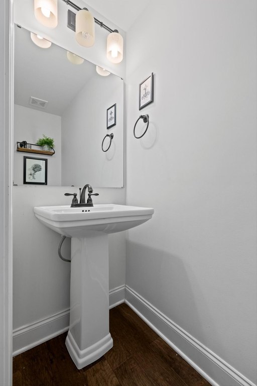 Chattanooga, Tennessee, 37406, United States, 4 Bedrooms Bedrooms, ,2.5 BathroomsBathrooms,Residential,Forsale,1963560