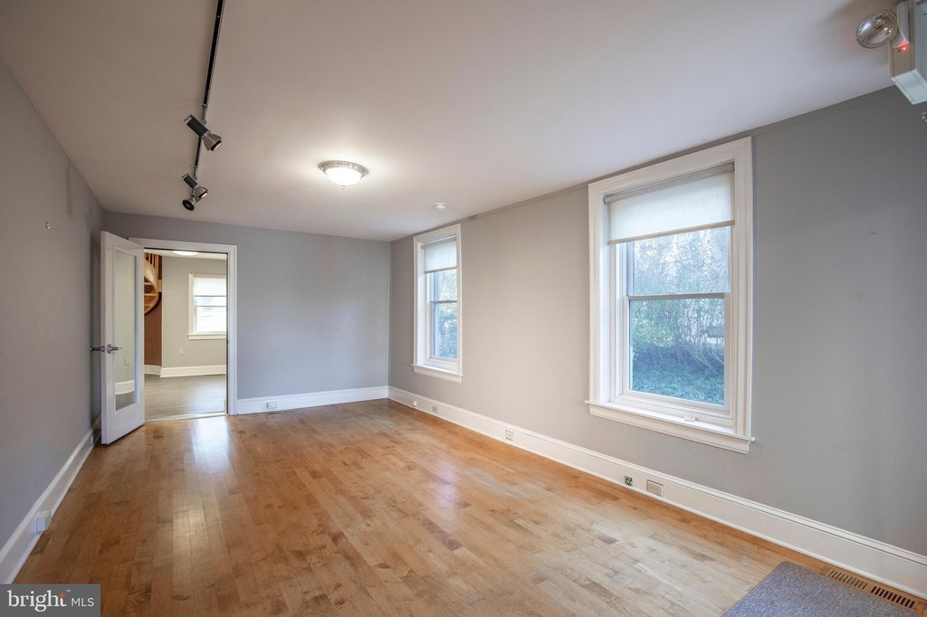 DOYLESTOWN, Pennsylvania, 18901, United States, ,Residential,Forsale,2004535