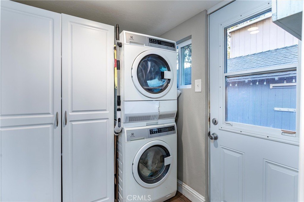 Cayucos, California, 93430, United States, 2 Bedrooms Bedrooms, ,2 BathroomsBathrooms,Residential,Forsale,2004822