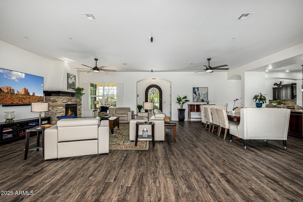 Gilbert, Arizona, 85296, United States, 4 Bedrooms Bedrooms, ,4.5 BathroomsBathrooms,Residential,Forsale,2004937