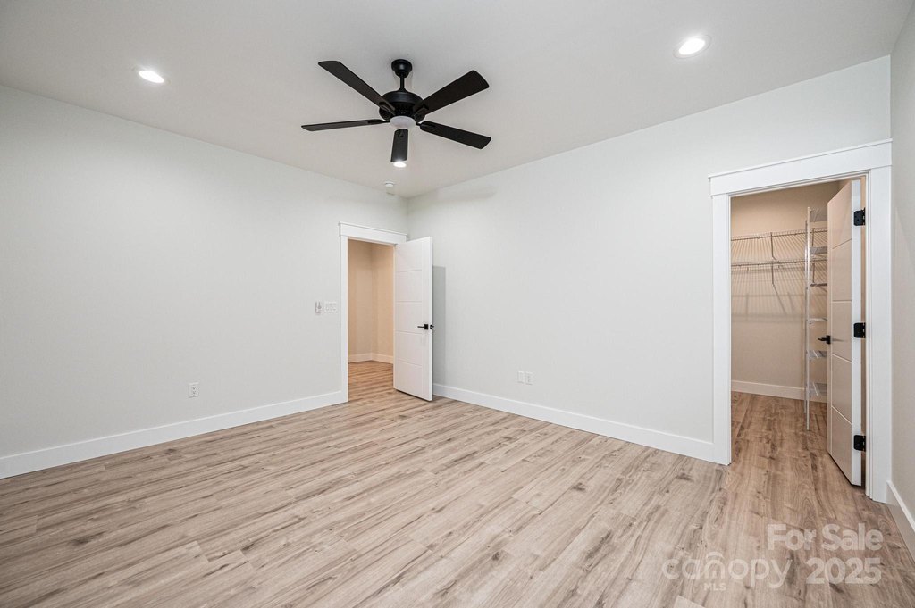 Hickory, North Carolina, 28601, United States, 4 Bedrooms Bedrooms, ,3 BathroomsBathrooms,Residential,Forsale,2007717