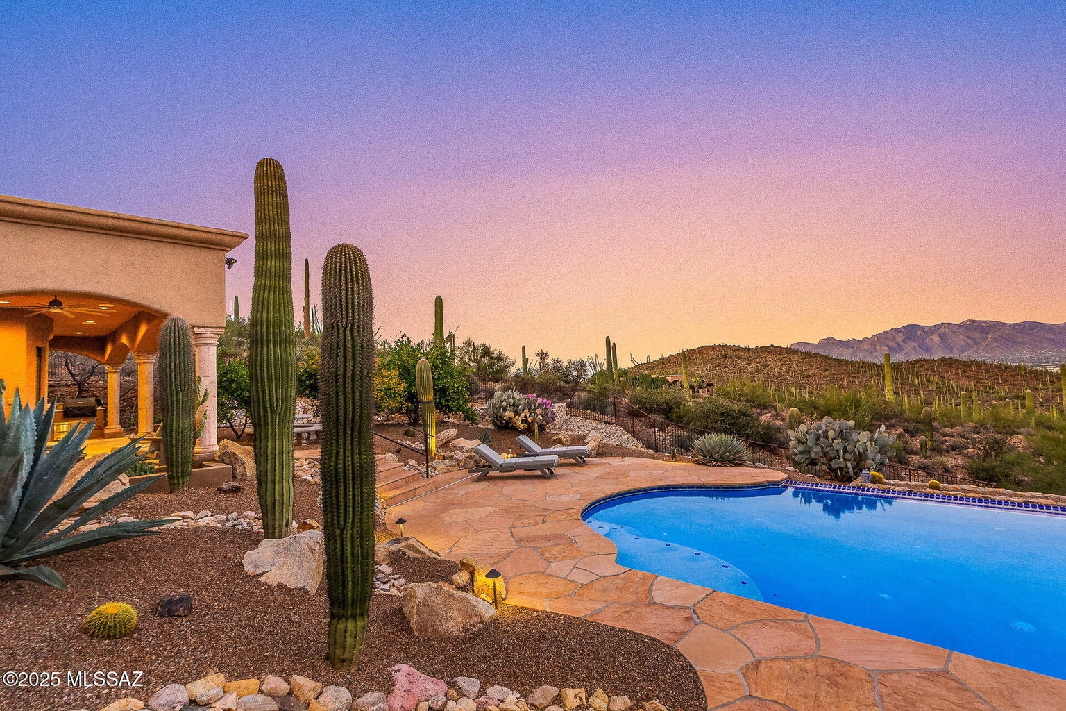 Tucson, Arizona, 85745, United States, 5 Bedrooms Bedrooms, ,5 BathroomsBathrooms,Residential,Forsale,2004432