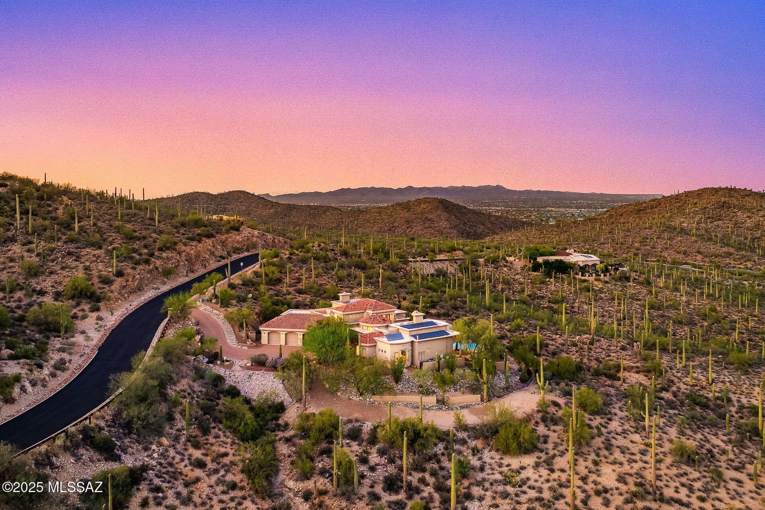 Tucson, Arizona, 85745, United States, 5 Bedrooms Bedrooms, ,5 BathroomsBathrooms,Residential,Forsale,2004432