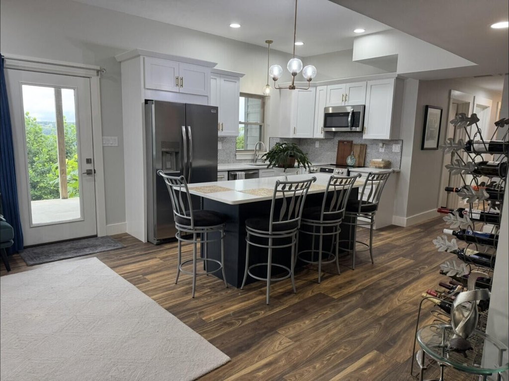 Jasper, Tennessee, 37347, United States, 4 Bedrooms Bedrooms, ,4 BathroomsBathrooms,Residential,Forsale,1963565