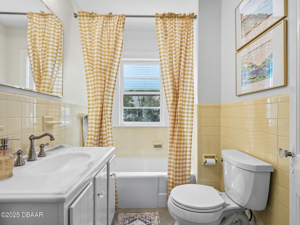 New Smyrna Beach, Florida, 32168, United States, 4 Bedrooms Bedrooms, ,3.5 BathroomsBathrooms,Residential,Forsale,1964579