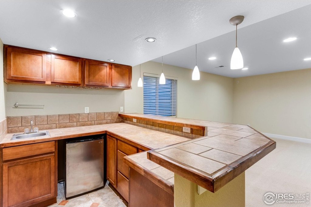 Windsor, Colorado, 80528, United States, 5 Bedrooms Bedrooms, ,3.5 BathroomsBathrooms,Residential,Forsale,2009202