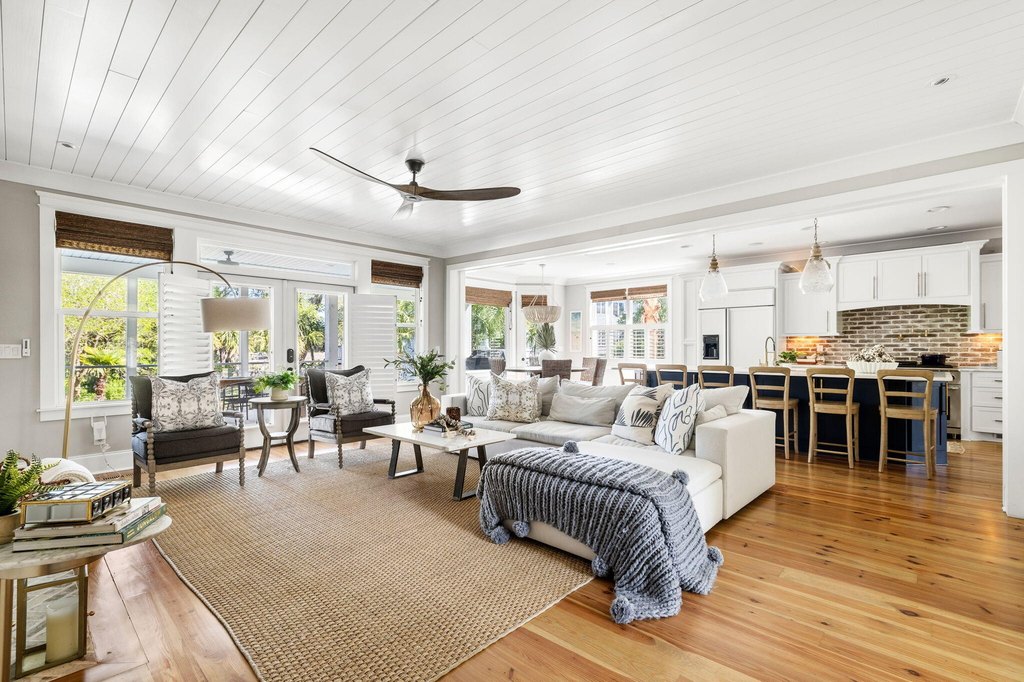 Charleston, South Carolina, 29414, United States, 8 Bedrooms Bedrooms, ,5.5 BathroomsBathrooms,Residential,Forsale,2007731