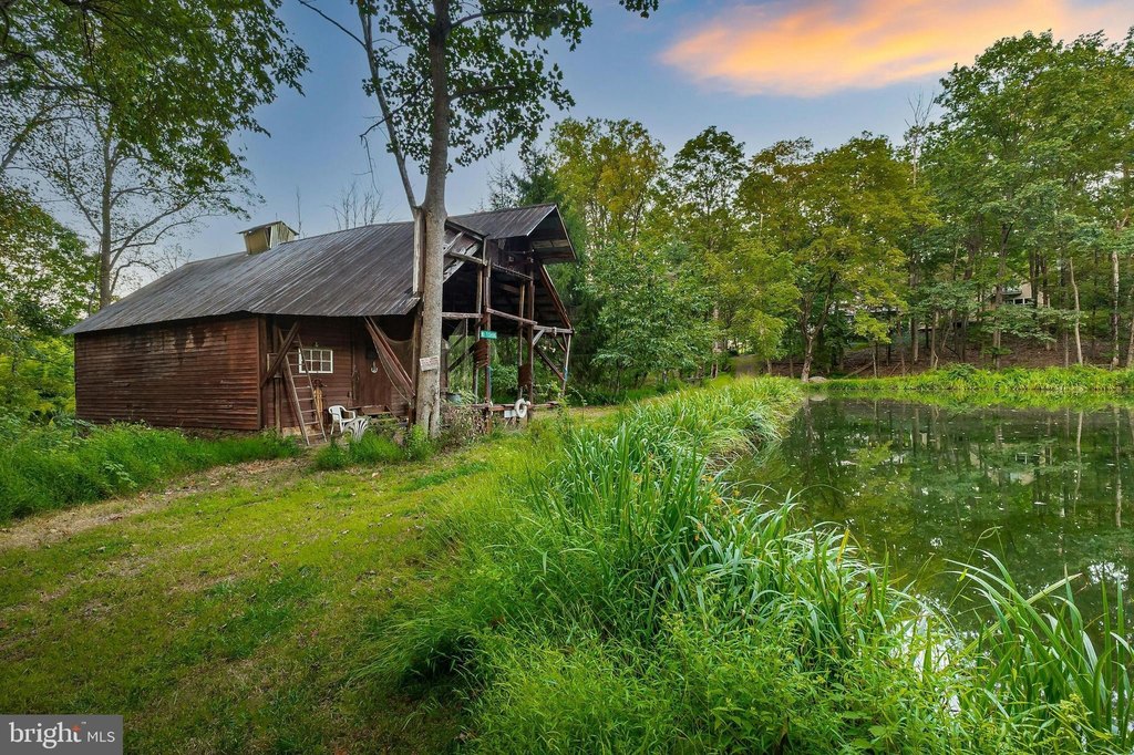 BETHLEHEM, Pennsylvania, 18015, United States, 5 Bedrooms Bedrooms, ,2.5 BathroomsBathrooms,Residential,Forsale,2009566