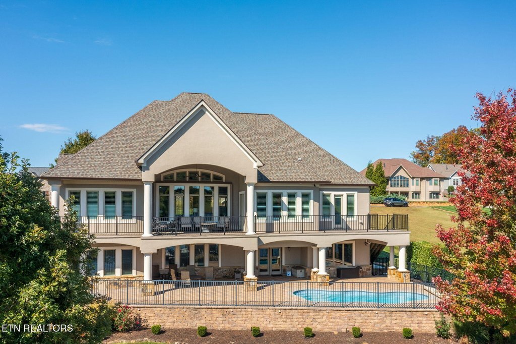 Vonore, Tennessee, 37885, United States, 4 Bedrooms Bedrooms, ,4.5 BathroomsBathrooms,Residential,Forsale,1960237