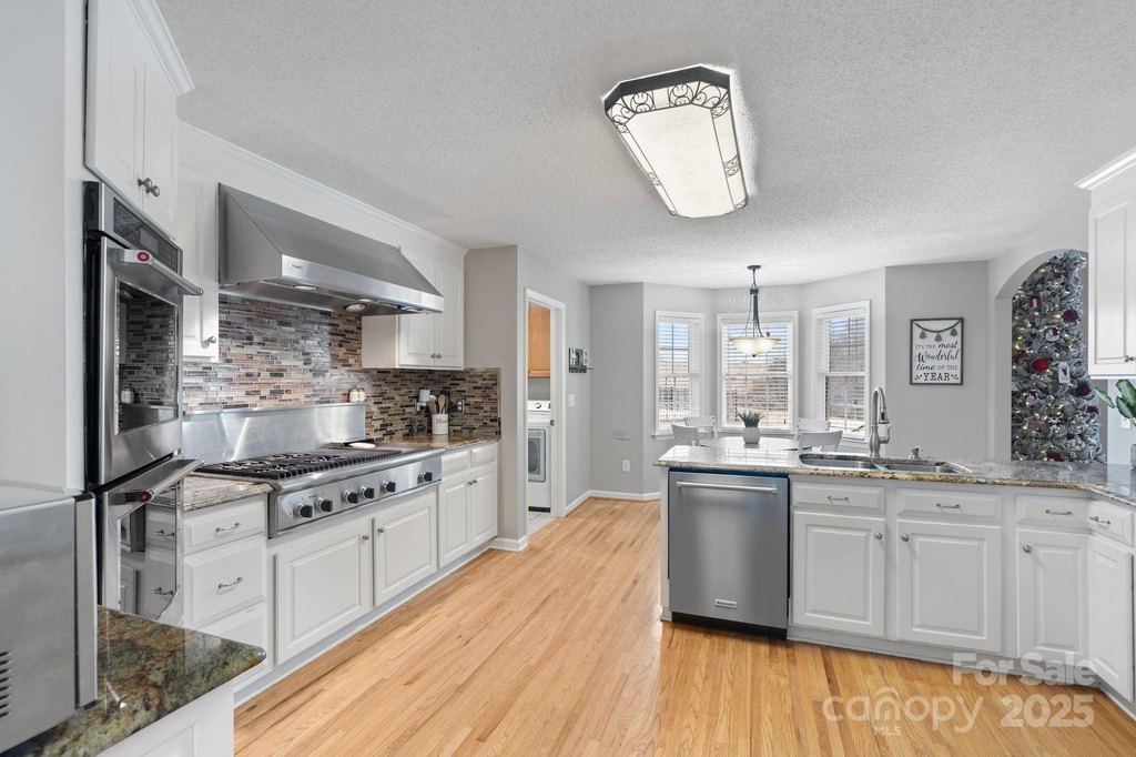 Granite Falls, North Carolina, 28630, United States, 4 Bedrooms Bedrooms, ,3.5 BathroomsBathrooms,Residential,Forsale,2007716