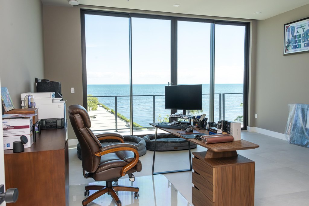 ISLAMORADA, Florida, 33036, United States, 5 Bedrooms Bedrooms, ,5.5 BathroomsBathrooms,Residential,Forsale,2011125