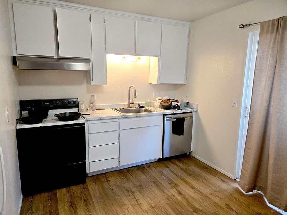 Santa Rosa, California, 95407, United States, 4 Bedrooms Bedrooms, ,4 BathroomsBathrooms,Residential,Forsale,2004736