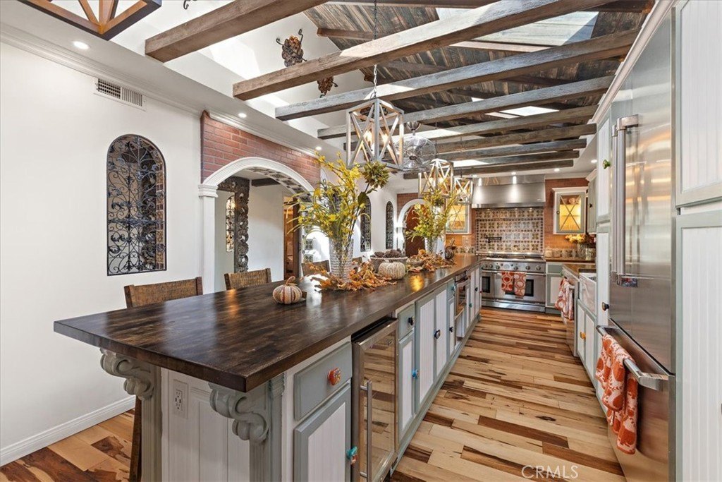 San Bernardino, California, 92405, United States, 4 Bedrooms Bedrooms, ,2 BathroomsBathrooms,Residential,Forsale,2007705