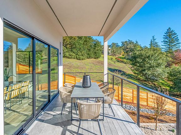 Healdsburg, California, 95448, United States, 5 Bedrooms Bedrooms, ,4 BathroomsBathrooms,Residential,Forsale,2004748