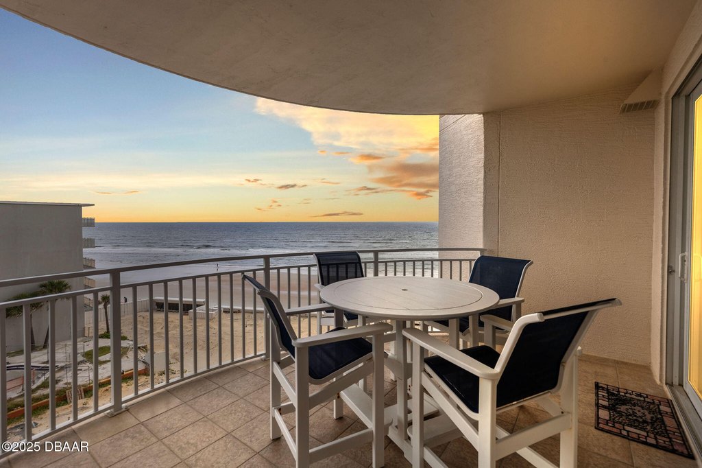 Daytona Beach Shores, Florida, 32118, United States, 3 Bedrooms Bedrooms, ,3 BathroomsBathrooms,Residential,Forsale,1964566