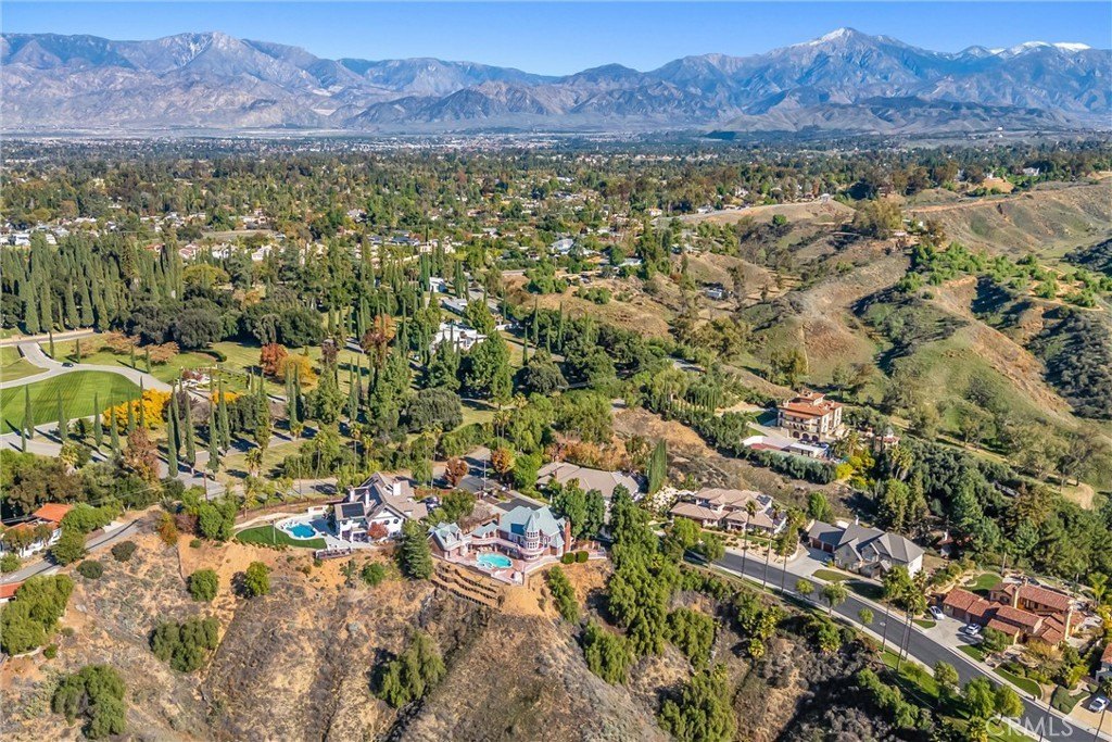 Redlands, California, 92373, United States, 5 Bedrooms Bedrooms, ,3.5 BathroomsBathrooms,Residential,Forsale,2007696