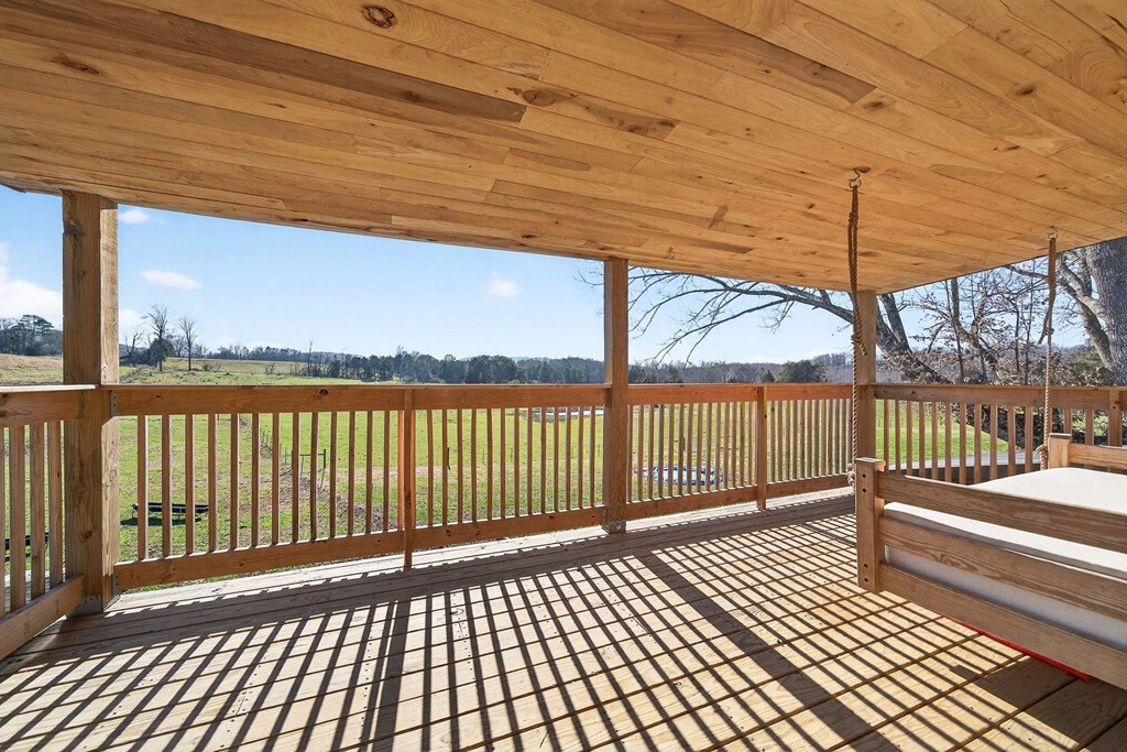 Pall Mall, Tennessee, 38577, United States, 2 Bedrooms Bedrooms, ,1.5 BathroomsBathrooms,Residential,Forsale,2010946