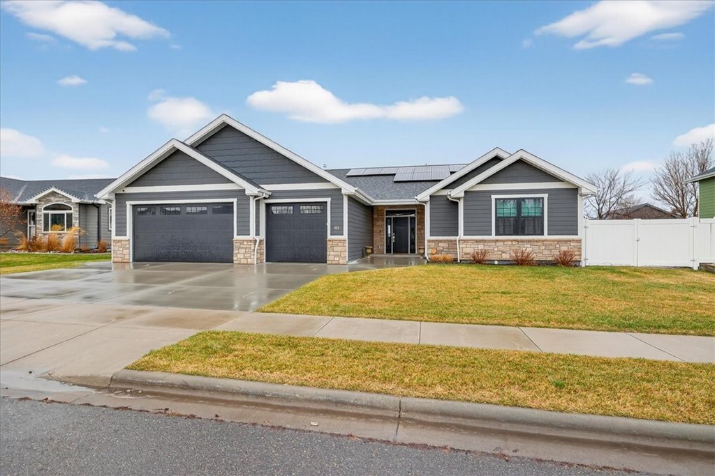 Billings, Montana, 59105, United States, 4 Bedrooms Bedrooms, ,2.5 BathroomsBathrooms,Residential,Forsale,2009206