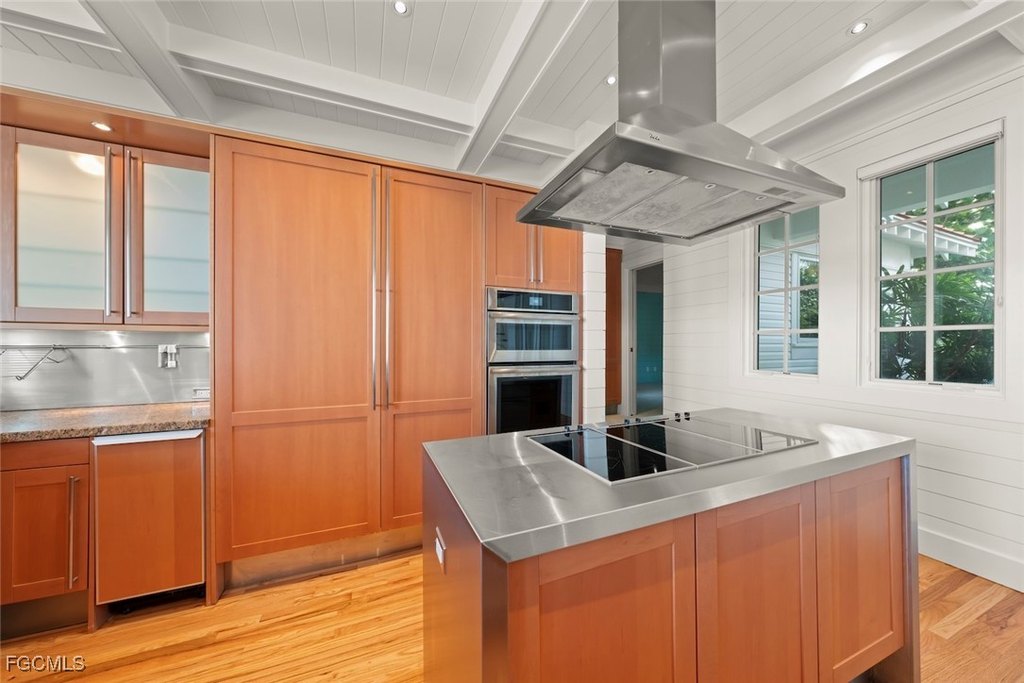 Captiva, Florida, 33924, United States, 3 Bedrooms Bedrooms, ,3 BathroomsBathrooms,Residential,Forsale,2011969