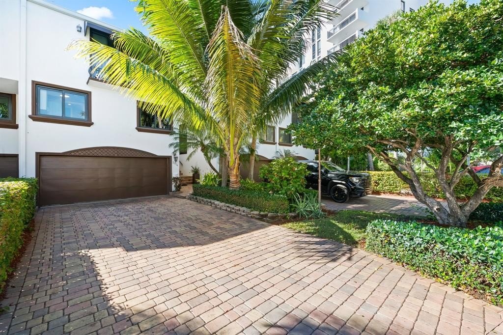 Fort Lauderdale, Florida, 33308, United States, 2 Bedrooms Bedrooms, ,2.5 BathroomsBathrooms,Residential,Forsale,1968239