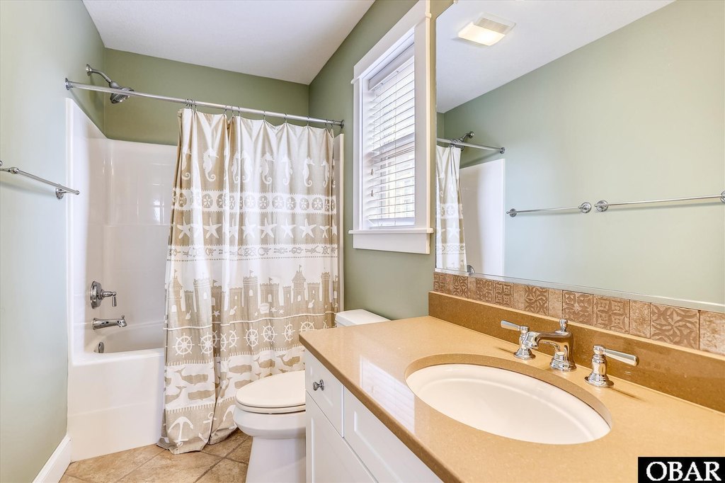 Duck, North Carolina, 27949, United States, 5 Bedrooms Bedrooms, ,5.5 BathroomsBathrooms,Residential,Forsale,2010256