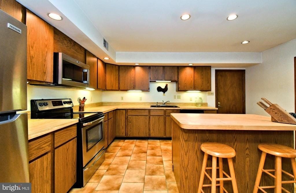 DOYLESTOWN, Pennsylvania, 18901, United States, 4 Bedrooms Bedrooms, ,3 BathroomsBathrooms,Residential,Forsale,1973388