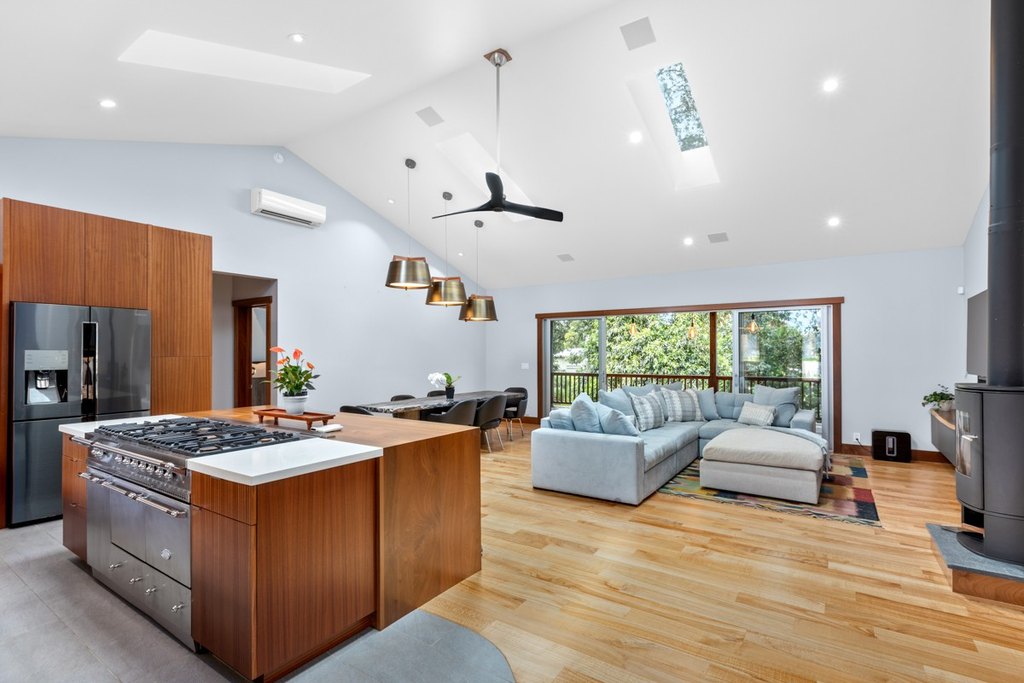 Kamuela, Hawaii, 96743, United States, 4 Bedrooms Bedrooms, ,3 BathroomsBathrooms,Residential,Forsale,1989831