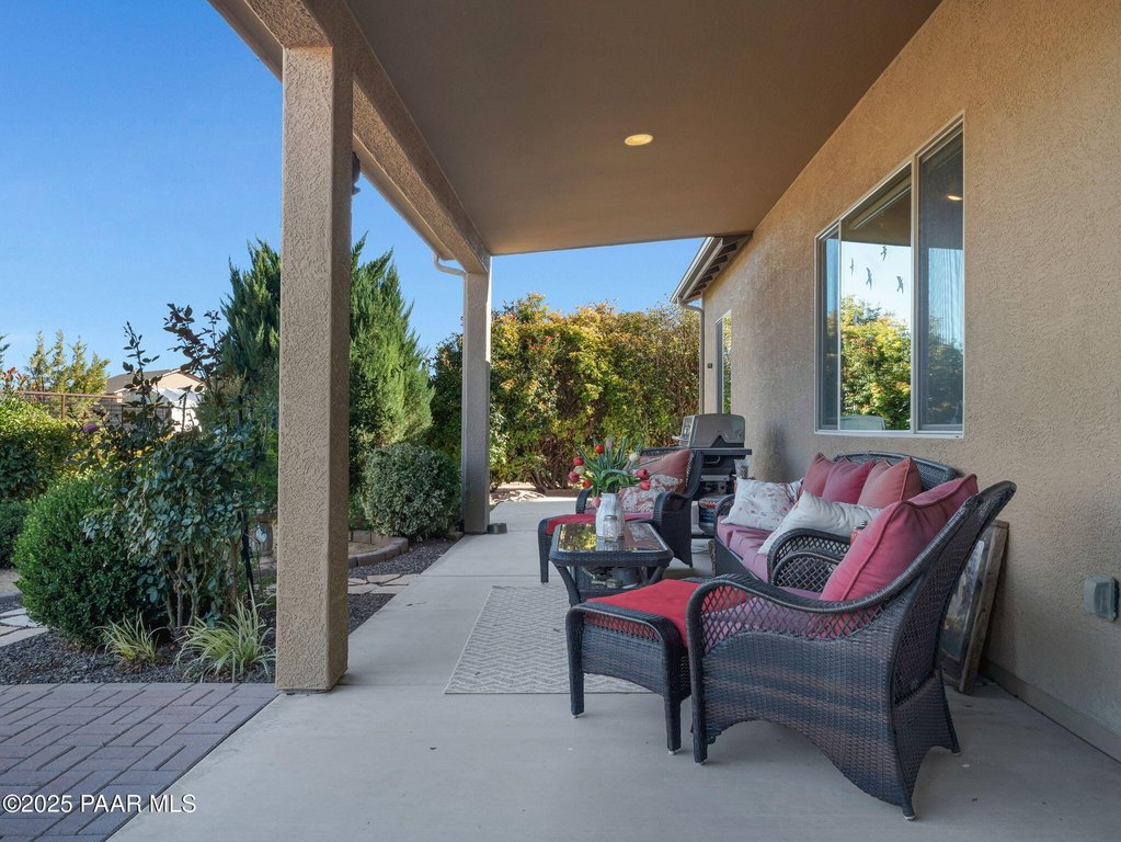 Prescott Valley, Arizona, 86315, United States, 4 Bedrooms Bedrooms, ,2 BathroomsBathrooms,Residential,Forsale,1968229