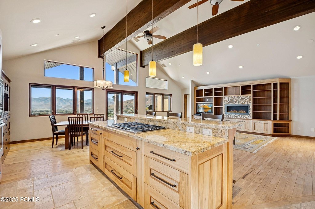 Midway, Utah, 84049, United States, 4 Bedrooms Bedrooms, ,2.5 BathroomsBathrooms,Residential,Forsale,1994162