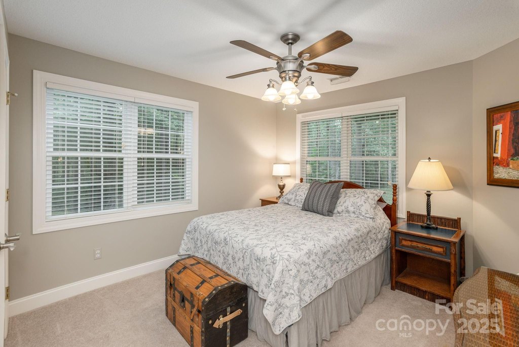 Flat Rock, North Carolina, 28731, United States, 3 Bedrooms Bedrooms, ,3 BathroomsBathrooms,Residential,Forsale,1985995