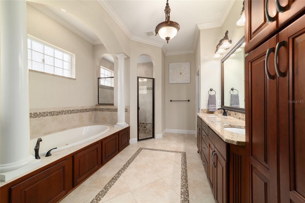 OCALA, Florida, 34480, United States, 4 Bedrooms Bedrooms, ,3 BathroomsBathrooms,Residential,Forsale,2009538