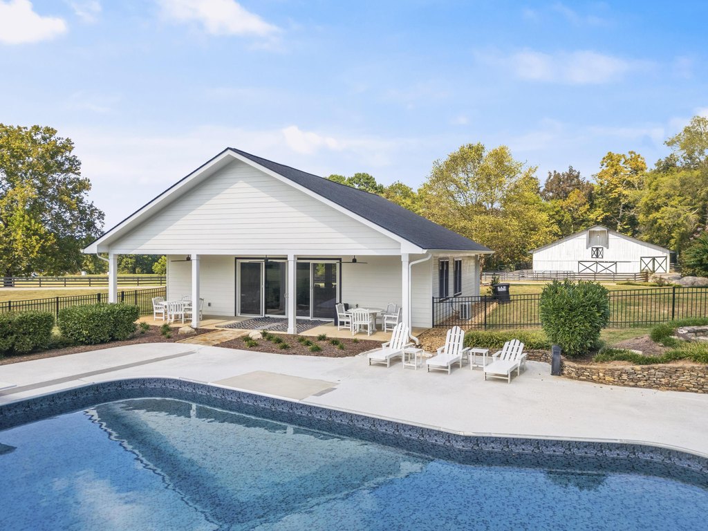 Ooltewah, Tennessee, 37363, United States, 4 Bedrooms Bedrooms, ,6.5 BathroomsBathrooms,Residential,Forsale,1963601