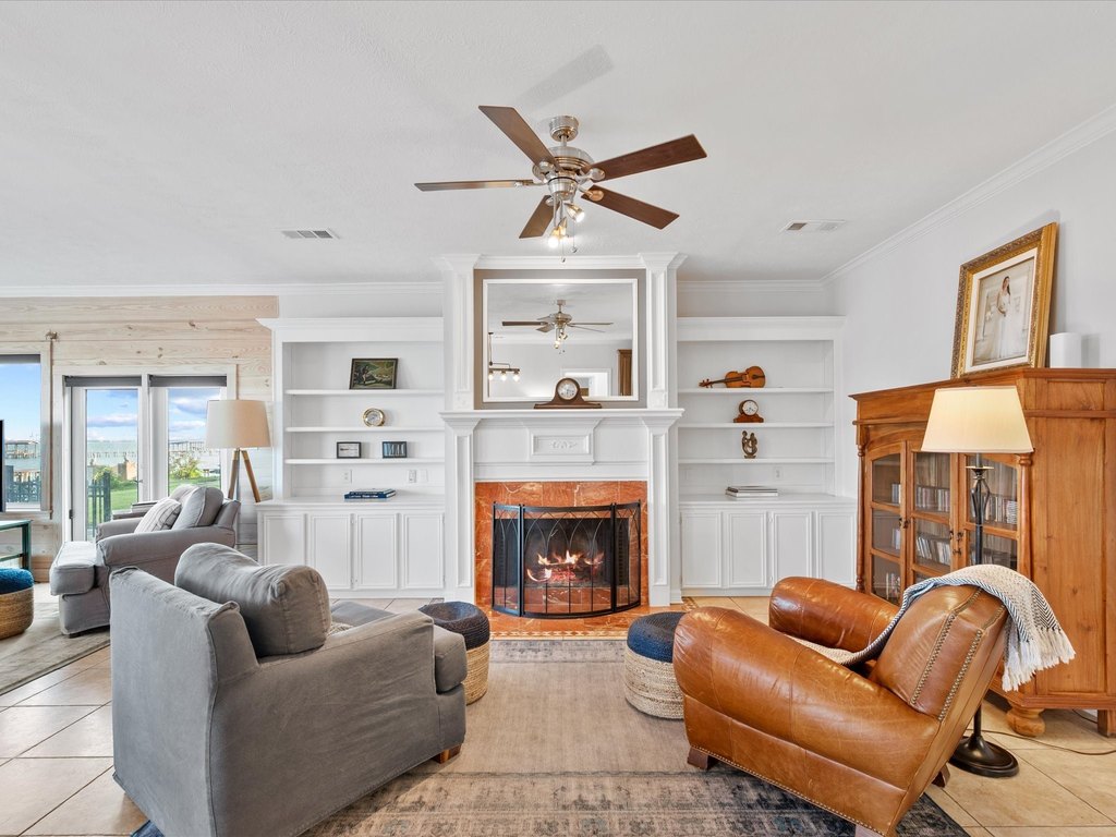 La Porte, Texas, 77571, United States, 4 Bedrooms Bedrooms, ,3.5 BathroomsBathrooms,Residential,Forsale,1973422