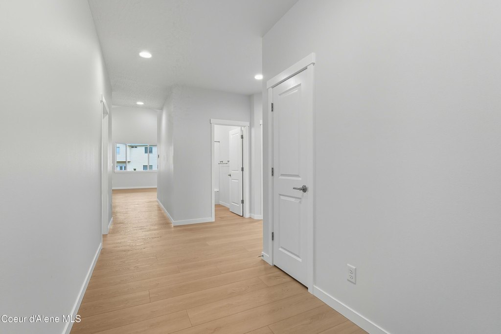 Coeur d'Alene, Idaho, 83815, United States, 4 Bedrooms Bedrooms, ,3 BathroomsBathrooms,Residential,Forsale,1984592