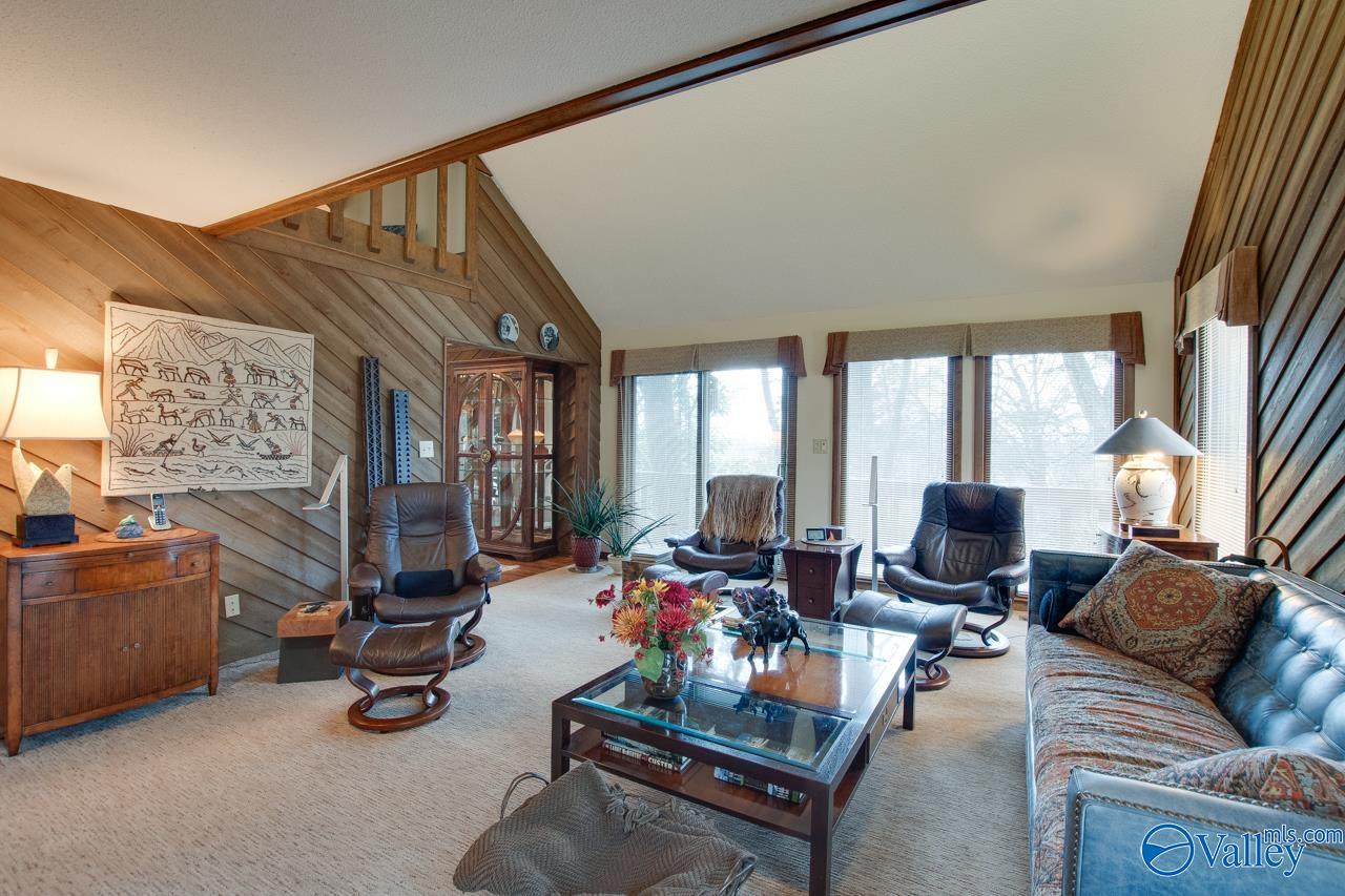 Huntsville, Alabama, 35802, United States, 4 Bedrooms Bedrooms, ,2.5 BathroomsBathrooms,Residential,Forsale,2007682