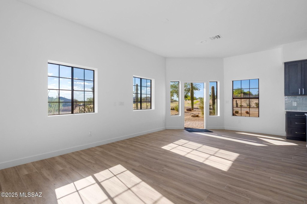 Tucson, Arizona, 85730, United States, 3 Bedrooms Bedrooms, ,3 BathroomsBathrooms,Residential,Forsale,2004422