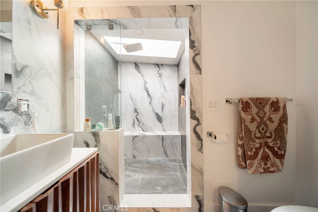 Los Angeles, California, 90046, United States, 3 Bedrooms Bedrooms, ,2 BathroomsBathrooms,Residential,Forsale,1985943