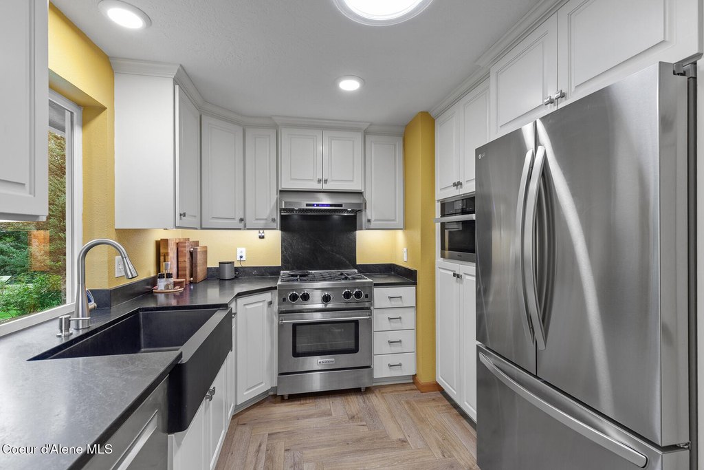 Coeur d'Alene, Idaho, 83815, United States, 3 Bedrooms Bedrooms, ,3 BathroomsBathrooms,Residential,Forsale,1984584