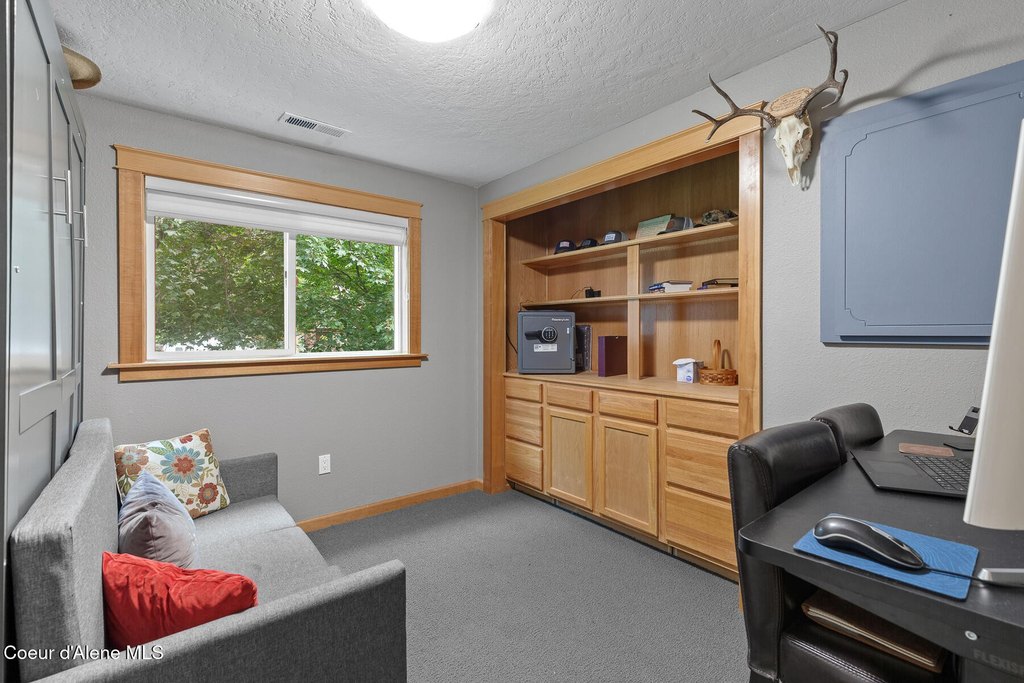 Coeur d'Alene, Idaho, 83815, United States, 3 Bedrooms Bedrooms, ,3 BathroomsBathrooms,Residential,Forsale,1984584