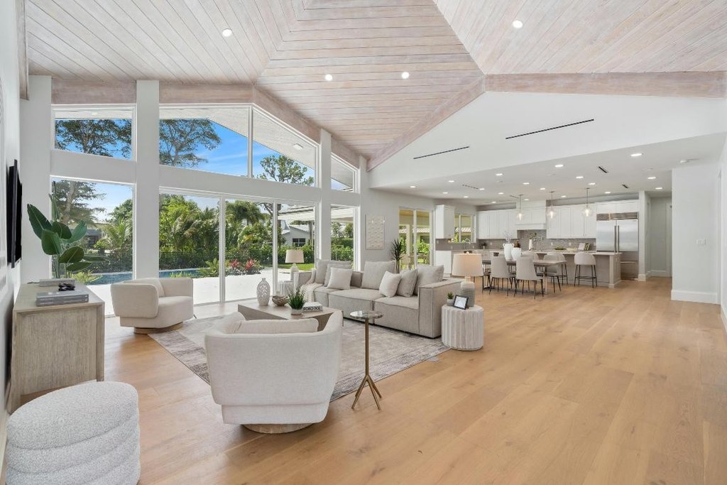 Delray Beach, Florida, 33445, United States, 4 Bedrooms Bedrooms, ,5.5 BathroomsBathrooms,Residential,Forsale,2009889